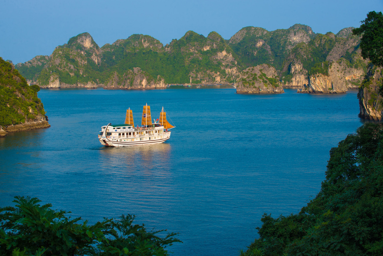 Siem Reap to Halong Bay Explorer